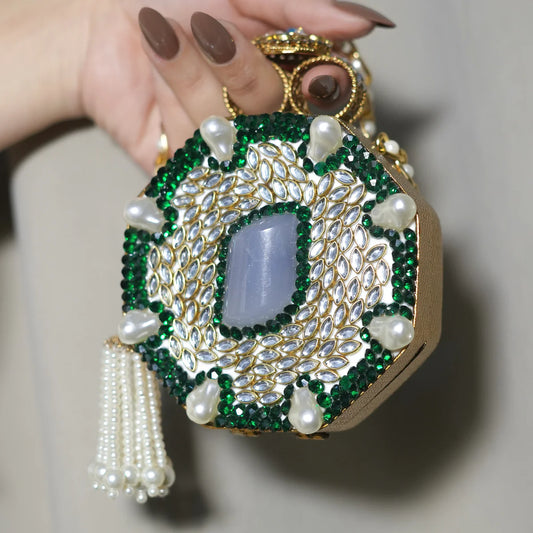 Enaya Two-sided Clutch