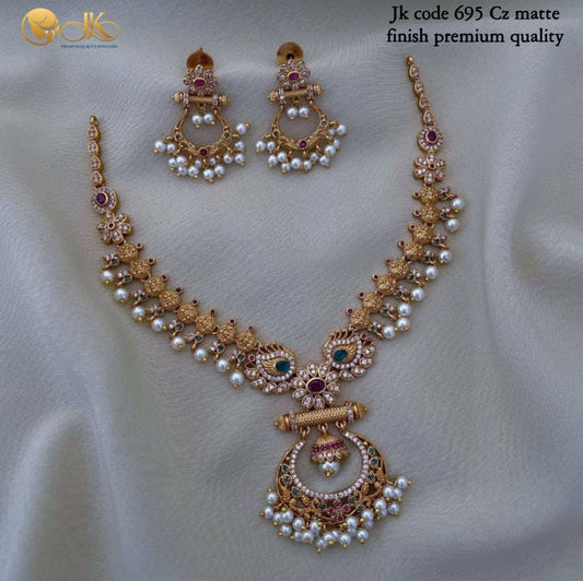 Shine Bling Necklace Set