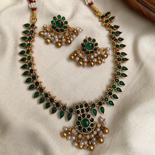 Kemp Elegnace Super Green Necklace Set